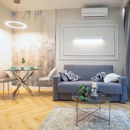 Targowa Bright Studio By Sofija Warszawa Eksteriør billede