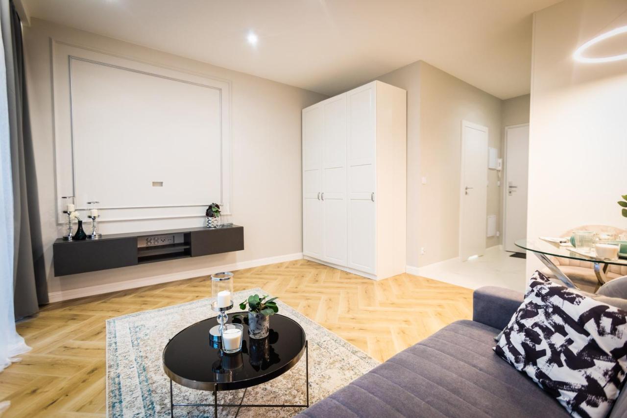 Targowa Bright Studio By Sofija Warszawa Eksteriør billede